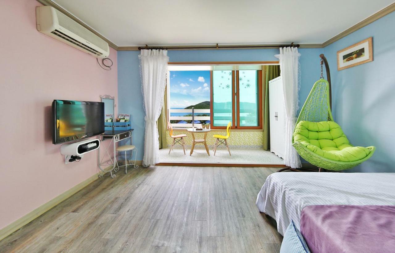 Tongyeong Paper Island Pension Eksteriør bilde