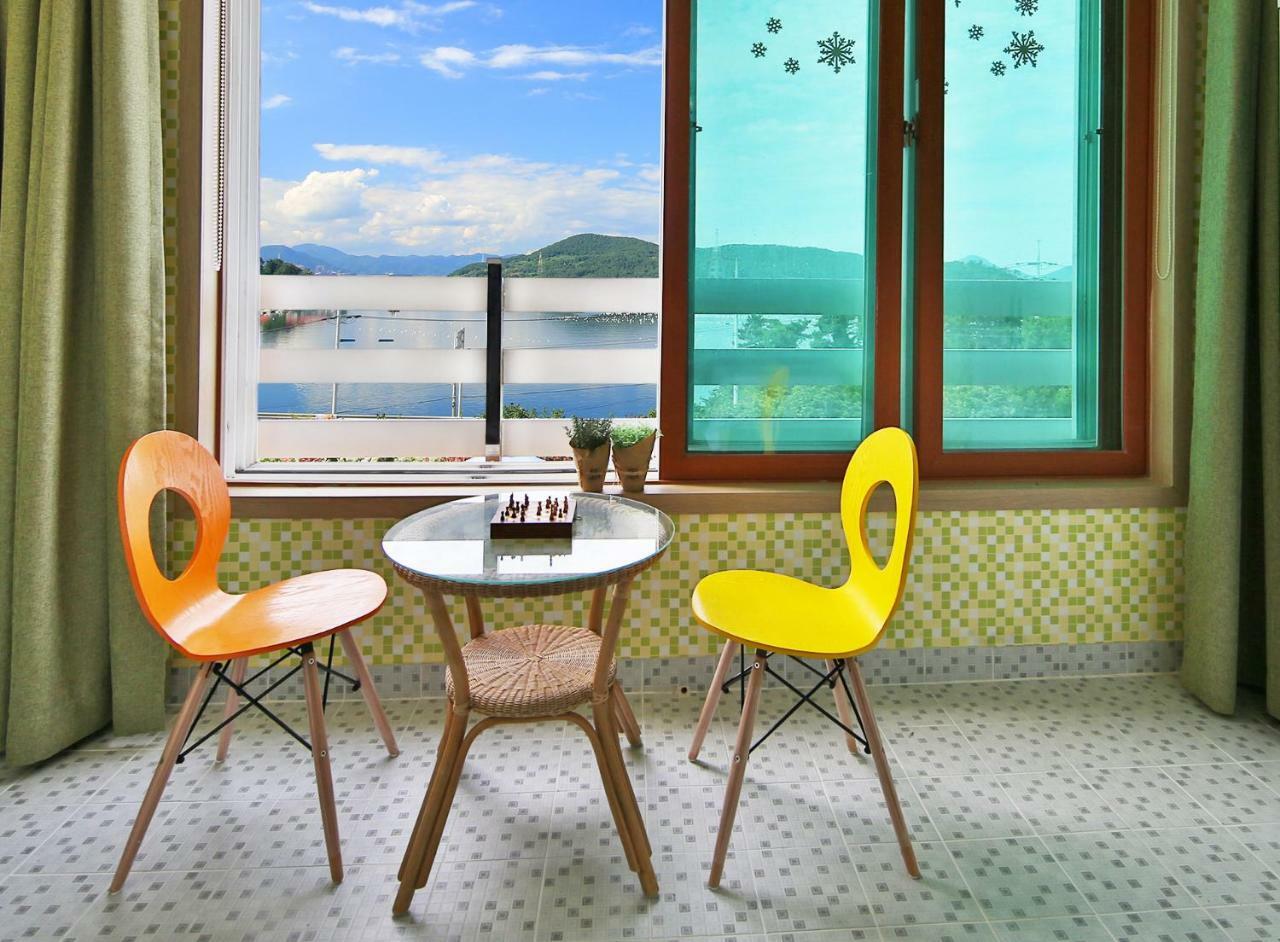 Tongyeong Paper Island Pension Eksteriør bilde