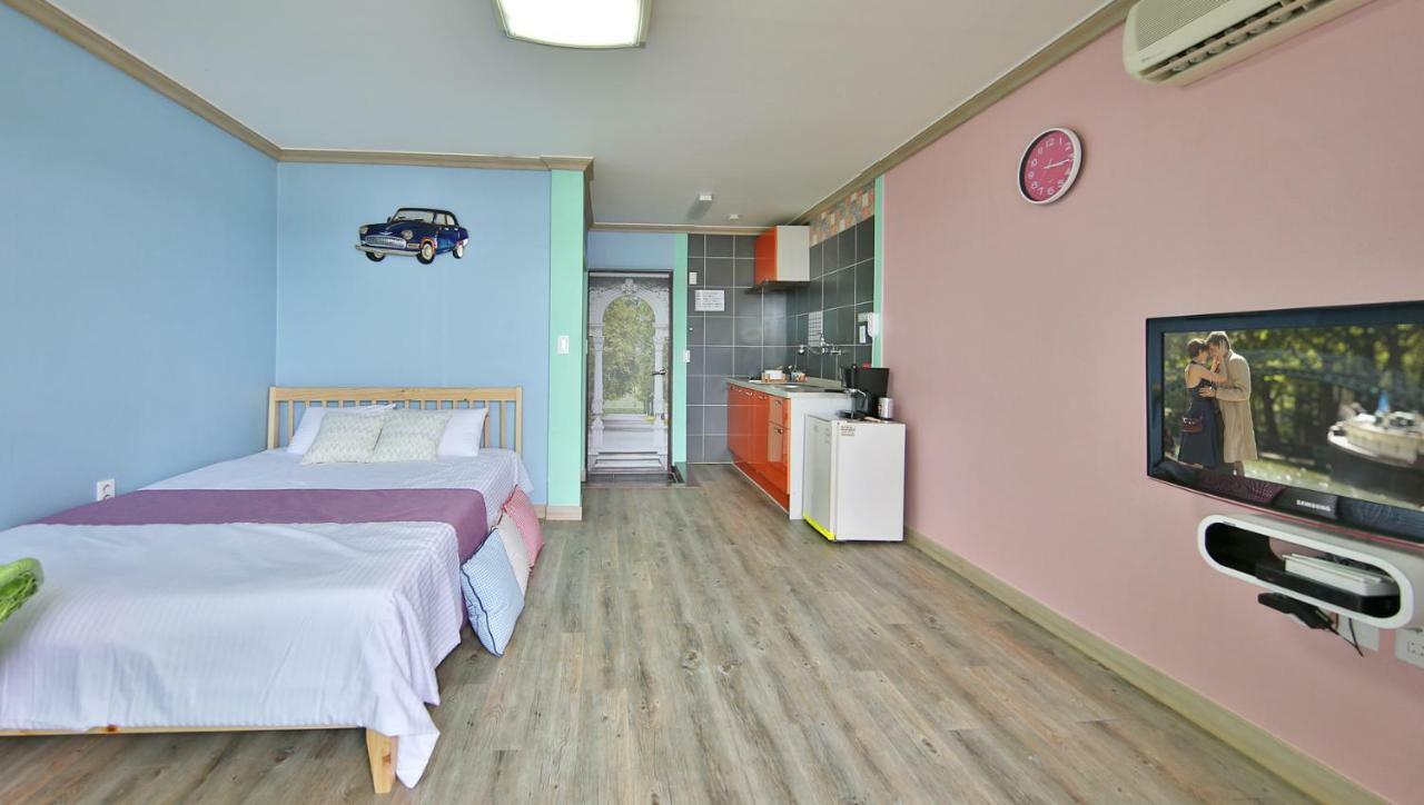 Tongyeong Paper Island Pension Eksteriør bilde