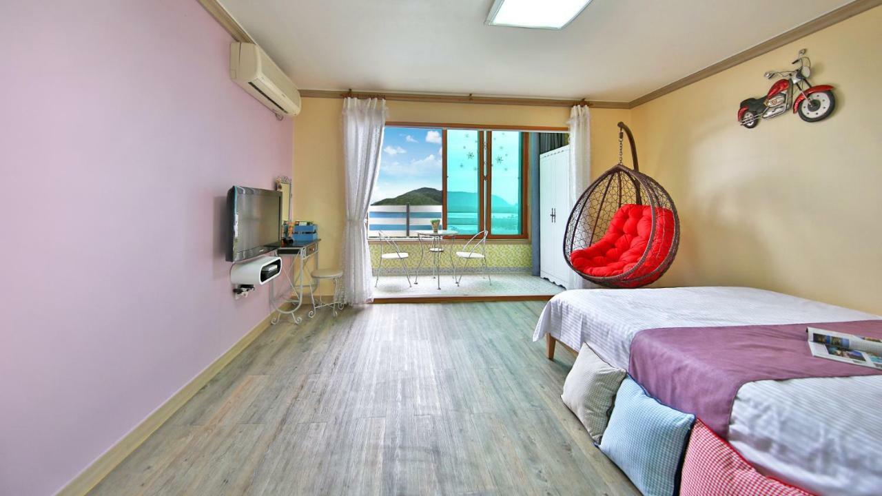 Tongyeong Paper Island Pension Eksteriør bilde